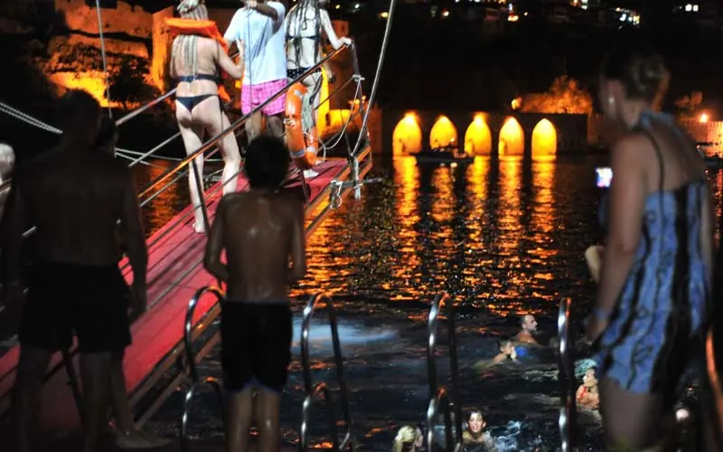 konakli night boat tour